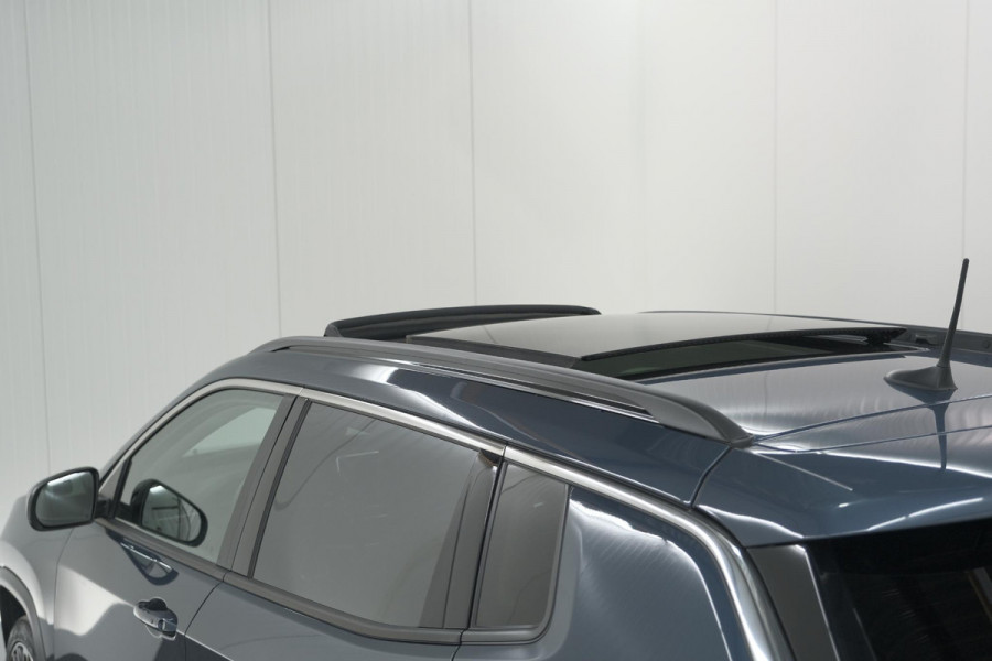 Jeep Compass 4xe 190 Plug-in Hybrid Electric Limited | Elektrisch Panoramadak | Camera | Adaptieve Cruise Control | Apple Carplay | Pack Winter