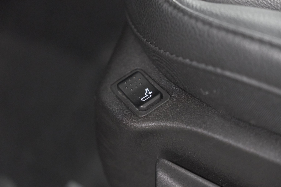 Jeep Compass 4xe 190 Plug-in Hybrid Electric Limited | Elektrisch Panoramadak | Camera | Adaptieve Cruise Control | Apple Carplay | Pack Winter