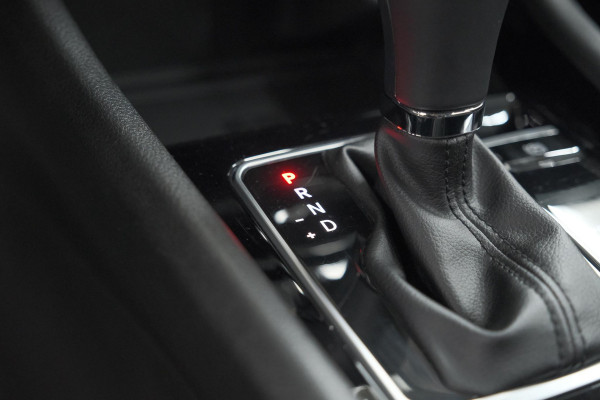 Jeep Compass 4xe 190 Plug-in Hybrid Electric Limited | Elektrisch Panoramadak | Camera | Adaptieve Cruise Control | Apple Carplay | Pack Winter