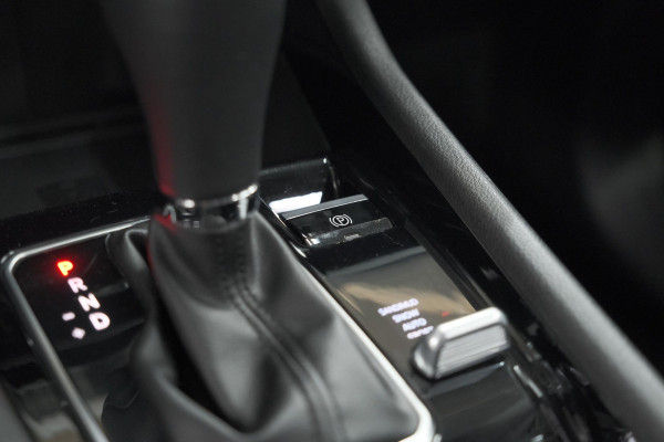 Jeep Compass 4xe 190 Plug-in Hybrid Electric Limited | Elektrisch Panoramadak | Camera | Adaptieve Cruise Control | Apple Carplay | Pack Winter