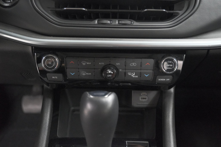 Jeep Compass 4xe 190 Plug-in Hybrid Electric Limited | Elektrisch Panoramadak | Camera | Adaptieve Cruise Control | Apple Carplay | Pack Winter
