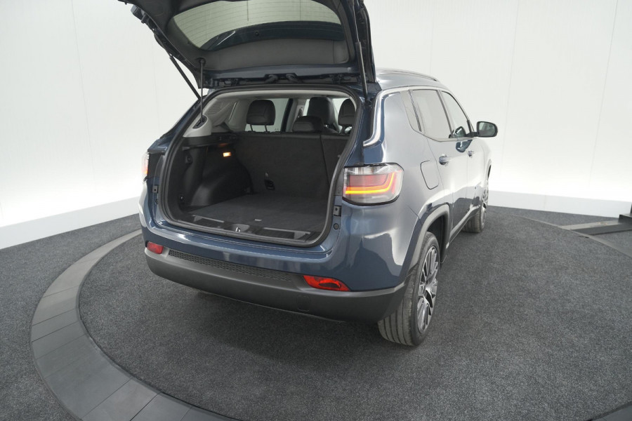 Jeep Compass 4xe 190 Plug-in Hybrid Electric Limited | Elektrisch Panoramadak | Camera | Adaptieve Cruise Control | Apple Carplay | Pack Winter