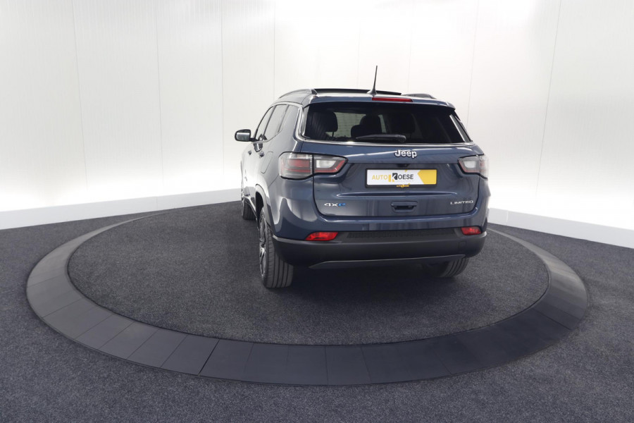 Jeep Compass 4xe 190 Plug-in Hybrid Electric Limited | Elektrisch Panoramadak | Camera | Adaptieve Cruise Control | Apple Carplay | Pack Winter