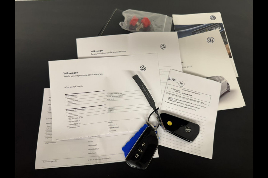 Volkswagen ID.3 First Max 58 kWh Panorama Trekhaak Camera Ergonomische stoelen Sfeer verlichting