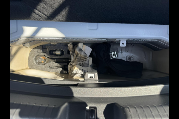 Volkswagen ID.3 First Max 58 kWh Panorama Trekhaak Camera Ergonomische stoelen Sfeer verlichting