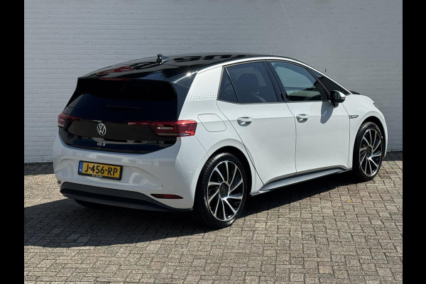 Volkswagen ID.3 First Max 58 kWh Panorama Trekhaak Camera Ergonomische stoelen Sfeer verlichting