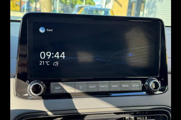 Hyundai Kona 1.0 T-GDI Edition 30 Hybride - Navigatie I Airco I LED I PDC / Camera I Sport velgen I Dealer onderhouden