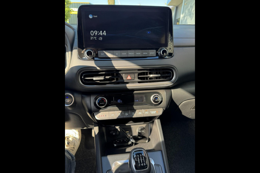 Hyundai Kona 1.0 T-GDI Edition 30 Hybride - Navigatie I Airco I LED I PDC / Camera I Sport velgen I Dealer onderhouden