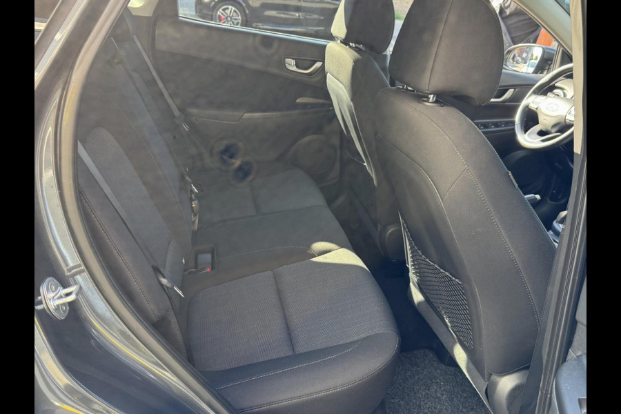 Hyundai Kona 1.0 T-GDI Edition 30 Hybride - Navigatie I Airco I LED I PDC / Camera I Sport velgen I Dealer onderhouden