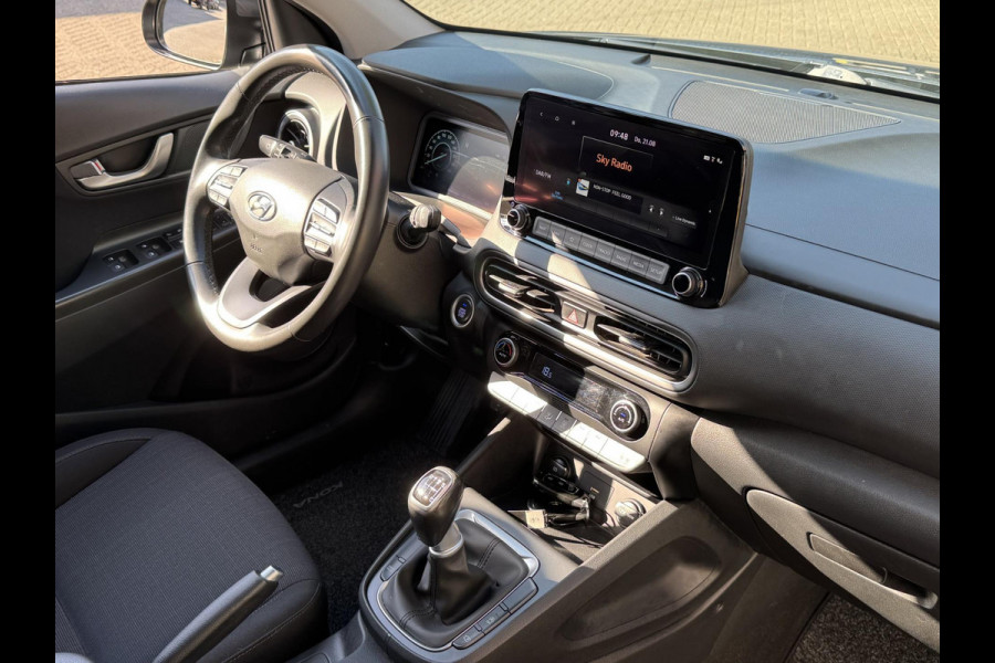 Hyundai Kona 1.0 T-GDI Edition 30 Hybride - Navigatie I Airco I LED I PDC / Camera I Sport velgen I Dealer onderhouden
