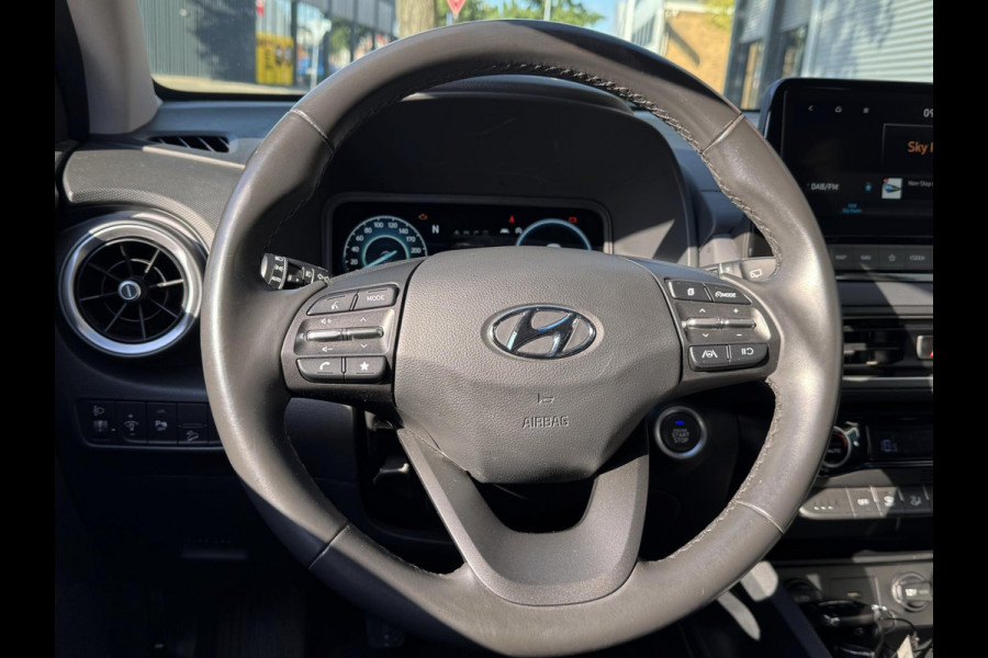 Hyundai Kona 1.0 T-GDI Edition 30 Hybride - Navigatie I Airco I LED I PDC / Camera I Sport velgen I Dealer onderhouden