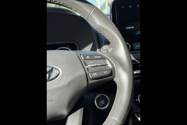 Hyundai Kona 1.0 T-GDI Edition 30 Hybride - Navigatie I Airco I LED I PDC / Camera I Sport velgen I Dealer onderhouden