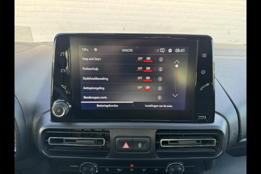 Opel Combo Tour 1.2 Turbo L1H1 5p Edition Automaat Head up Camera Cruise Clima Carplay