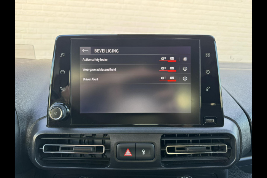 Opel Combo Tour 1.2 Turbo L1H1 5p Edition Automaat Head up Camera Cruise Clima Carplay