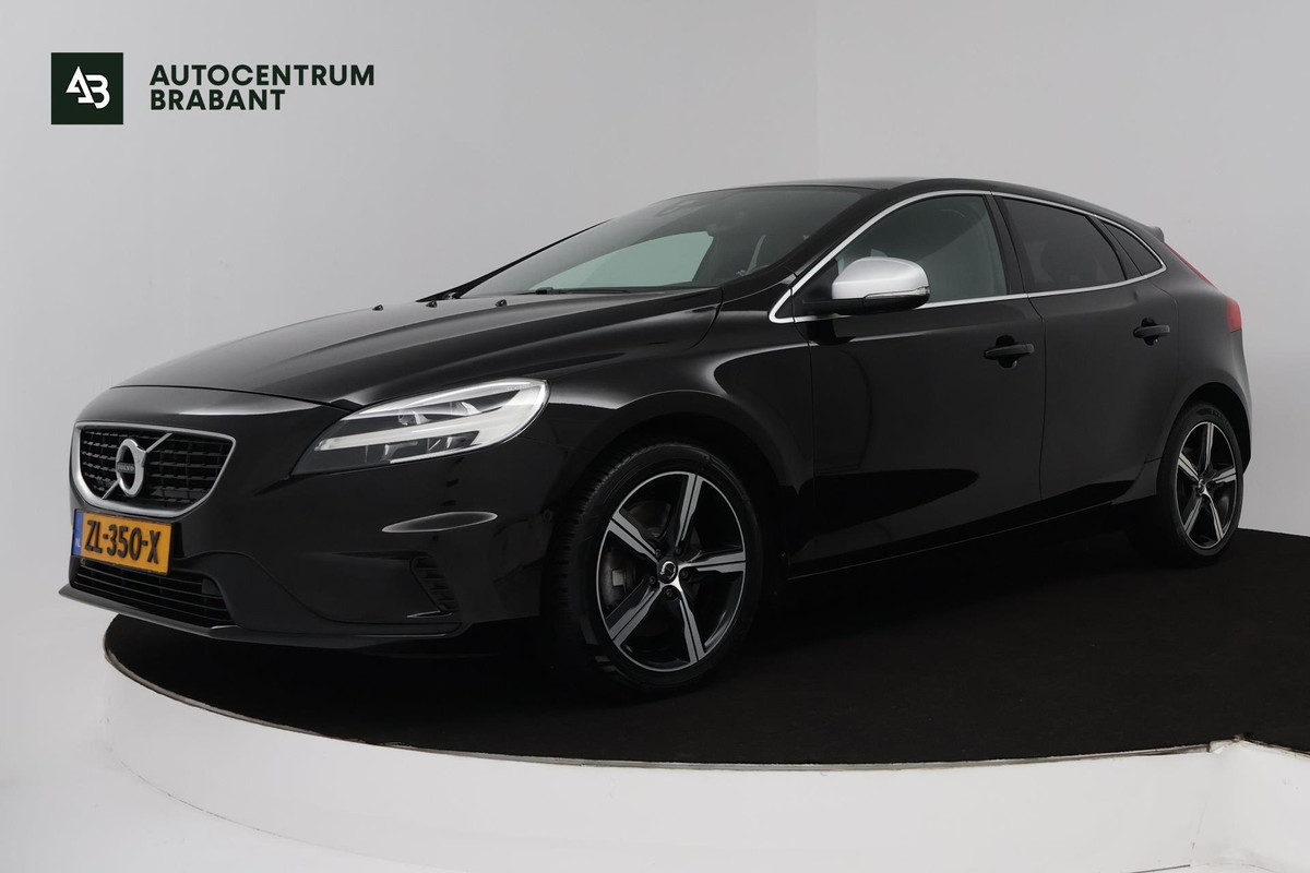 Volvo V40 1.5 T3 Polar+ Sport (PANORAMADAK, CAMERA, NAVIGATIE, STOELVERWARMING, PARKEERSENSOREN, CRUISE CONTROL, NL-AUTO) Volvo V40 1.5 T3 Polar+ Sport (PANORAMADAK, CAMERA, NAVIGATIE, STOELVERWARMING, PARKEERSENSOREN, CRUISE CONTROL, NL-AUTO)