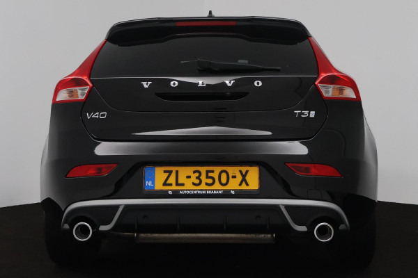 Volvo V40 1.5 T3 Polar+ Sport (PANORAMADAK, CAMERA, NAVIGATIE, STOELVERWARMING, PARKEERSENSOREN, CRUISE CONTROL, NL-AUTO)