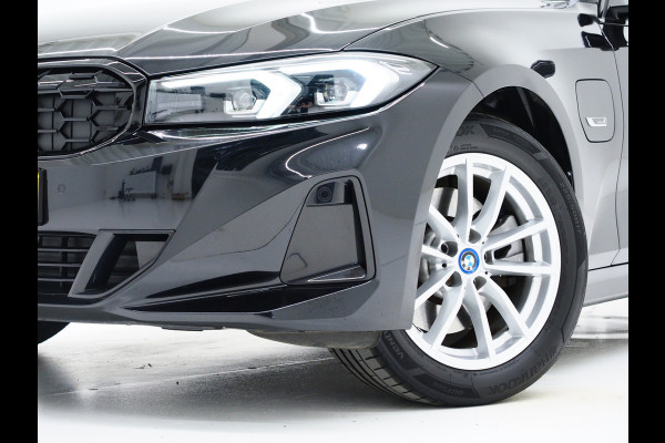 BMW 3 Serie Touring 320e LCI Shadow Line | Widescreen | Carplay | Cruise | DAB | PDC | LED