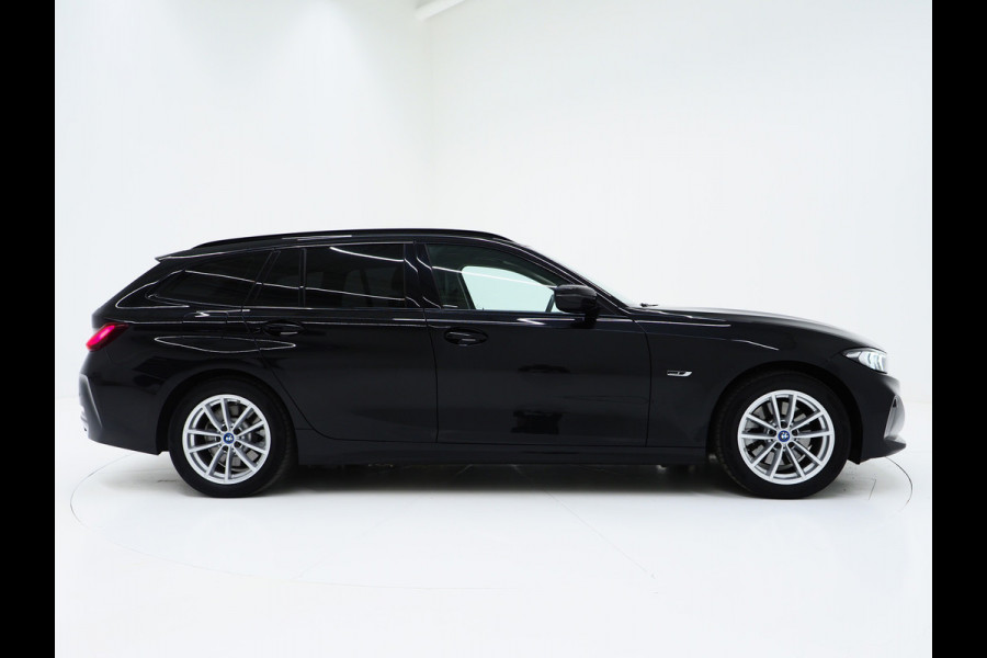 BMW 3 Serie Touring 320e LCI Shadow Line | Widescreen | Carplay | Cruise | DAB | PDC | LED