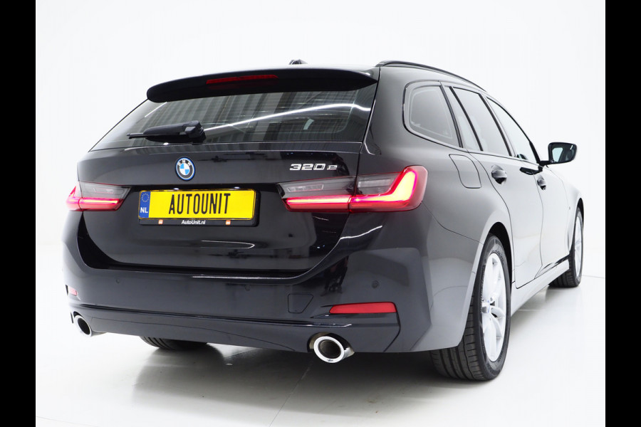 BMW 3 Serie Touring 320e LCI Shadow Line | Widescreen | Carplay | Cruise | DAB | PDC | LED