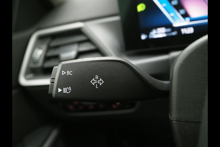 BMW 3 Serie Touring 320e LCI Shadow Line | Widescreen | Carplay | Cruise | DAB | PDC | LED