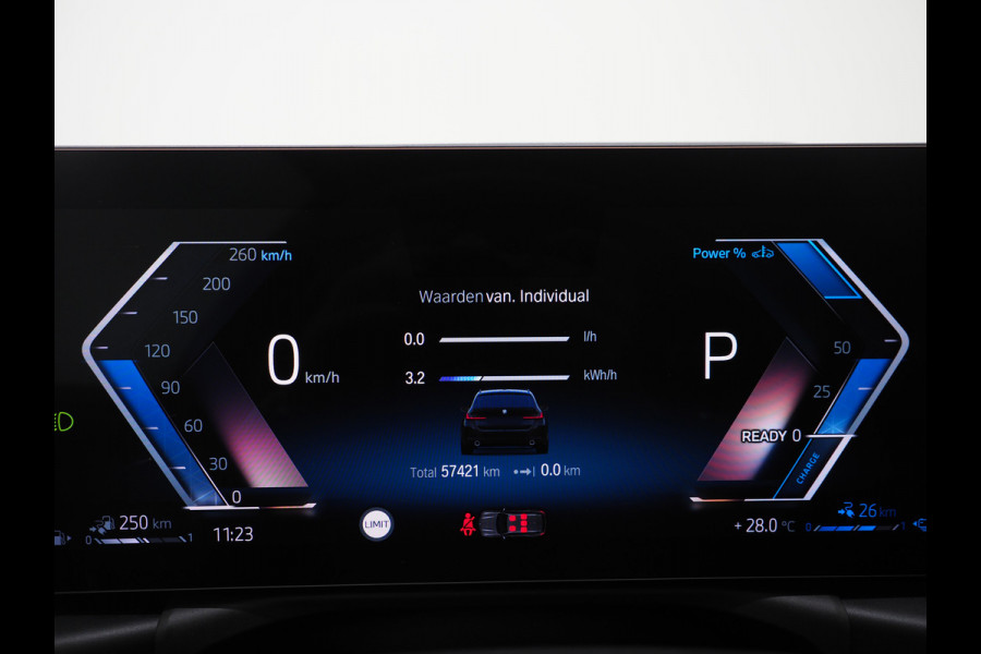 BMW 3 Serie Touring 320e LCI Shadow Line | Widescreen | Carplay | Cruise | DAB | PDC | LED