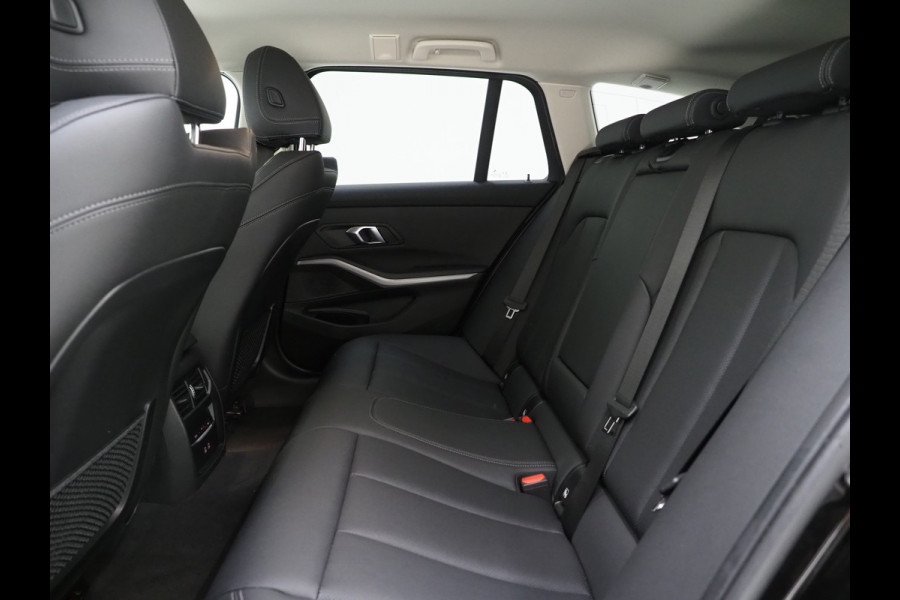 BMW 3 Serie Touring 320e LCI Shadow Line | Widescreen | Carplay | Cruise | DAB | PDC | LED