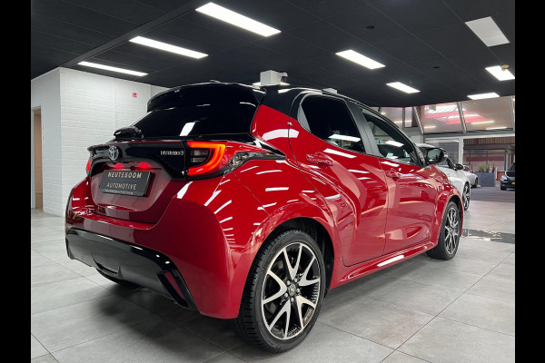 Toyota Yaris 1.5 Hybrid Bi-Tone| Head-up | PDC | Cam| Cruise
