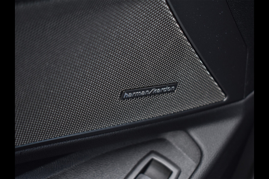 BMW 3 Serie Touring M340i xDrive BUSINESS EDITION PLUS | M-SPORT | SHADOW-LINE | PANORAMADAK | FULL-LED | M-SPORT BRAKE | SPORT DIFFERNTIAL