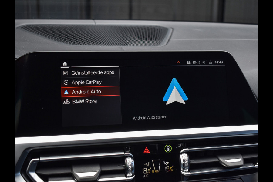 BMW 3 Serie Touring M340i xDrive BUSINESS EDITION PLUS | M-SPORT | SHADOW-LINE | PANORAMADAK | FULL-LED | M-SPORT BRAKE | SPORT DIFFERNTIAL