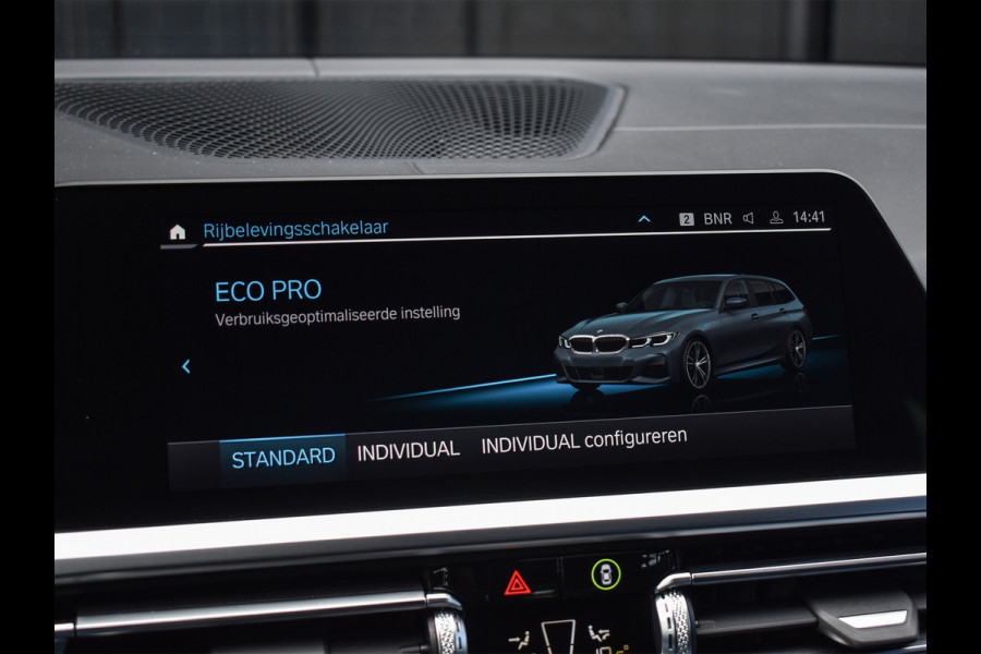 BMW 3 Serie Touring M340i xDrive BUSINESS EDITION PLUS | M-SPORT | SHADOW-LINE | PANORAMADAK | FULL-LED | M-SPORT BRAKE | SPORT DIFFERNTIAL