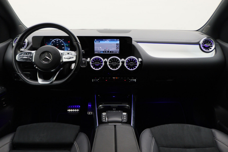 Mercedes-Benz B-Klasse 250 e AMG Line Virtual Cockpit, Sfeerverlichting, Apple Carplay, Standkachel, Cruise, 18'' Mercedes-Benz B-Klasse 250 e AMG Line Virtual Cockpit, Sfeerverlichting, Apple Carplay, Standkachel, Cruise, 18''