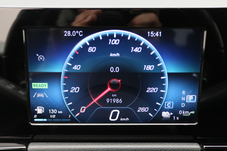 Mercedes-Benz B-Klasse 250 e AMG Line Virtual Cockpit, Sfeerverlichting, Apple Carplay, Standkachel, Cruise, 18'' Mercedes-Benz B-Klasse 250 e AMG Line Virtual Cockpit, Sfeerverlichting, Apple Carplay, Standkachel, Cruise, 18''