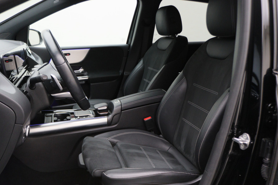 Mercedes-Benz B-Klasse 250 e AMG Line Virtual Cockpit, Sfeerverlichting, Apple Carplay, Standkachel, Cruise, 18'' Mercedes-Benz B-Klasse 250 e AMG Line Virtual Cockpit, Sfeerverlichting, Apple Carplay, Standkachel, Cruise, 18''