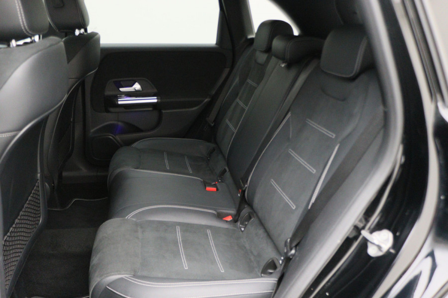 Mercedes-Benz B-Klasse 250 e AMG Line Virtual Cockpit, Sfeerverlichting, Apple Carplay, Standkachel, Cruise, 18'' Mercedes-Benz B-Klasse 250 e AMG Line Virtual Cockpit, Sfeerverlichting, Apple Carplay, Standkachel, Cruise, 18''