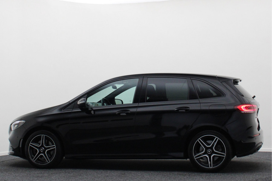 Mercedes-Benz B-Klasse 250 e AMG Line Virtual Cockpit, Sfeerverlichting, Apple Carplay, Standkachel, Cruise, 18'' Mercedes-Benz B-Klasse 250 e AMG Line Virtual Cockpit, Sfeerverlichting, Apple Carplay, Standkachel, Cruise, 18''