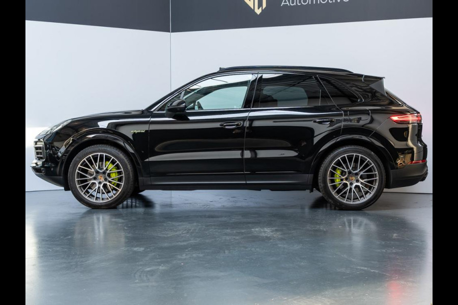 Porsche Cayenne 3.0 E-Hybrid Platinum Edition | Bose |Sport Chrono|Full-Option