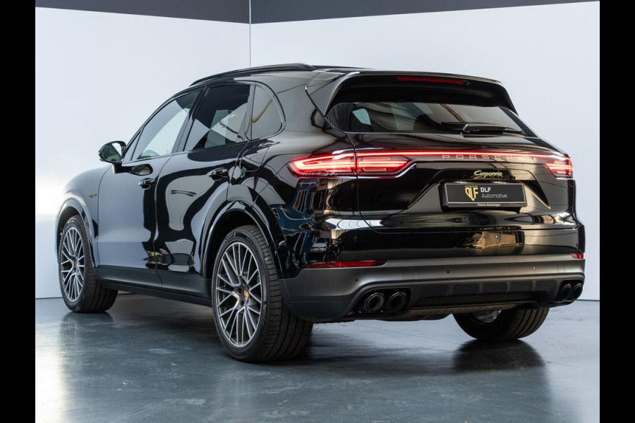 Porsche Cayenne 3.0 E-Hybrid Platinum Edition | Bose |Sport Chrono|Full-Option
