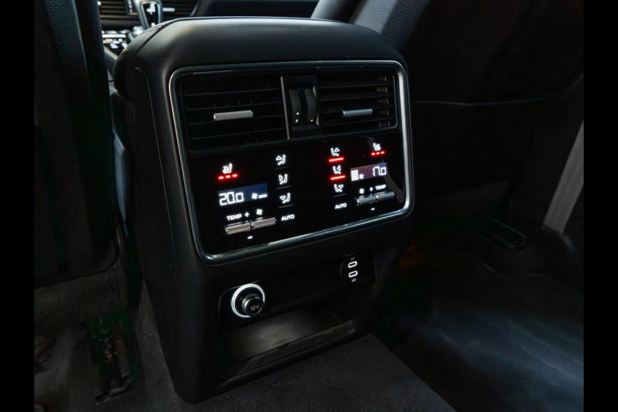 Porsche Cayenne 3.0 E-Hybrid Platinum Edition | Bose |Sport Chrono|Full-Option