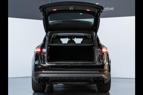 Porsche Cayenne 3.0 E-Hybrid Platinum Edition | Bose |Sport Chrono|Full-Option