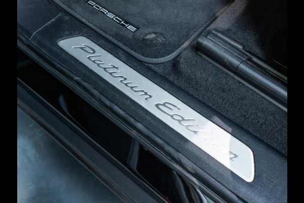 Porsche Cayenne 3.0 E-Hybrid Platinum Edition | Bose |Sport Chrono|Full-Option