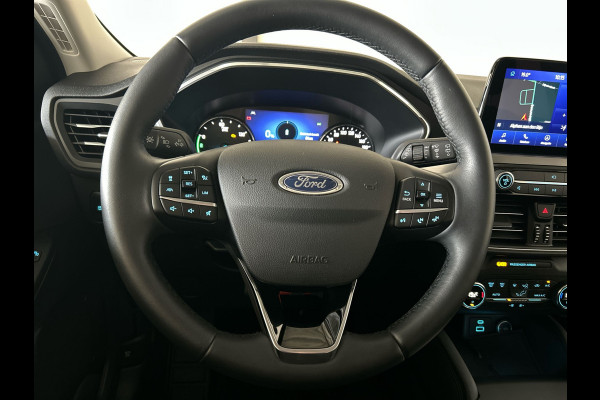 Ford Kuga 2.5 PHEV Titanium | Automatische Deurrandbescherming | Achterbank verstelbaar | Afneembare trekhaak