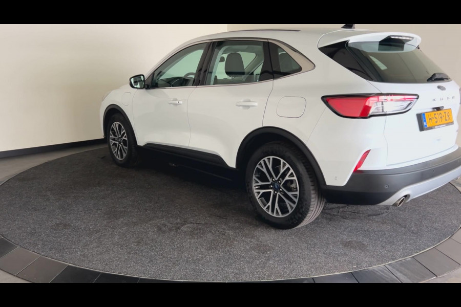 Ford Kuga 2.5 PHEV Titanium | Automatische Deurrandbescherming | Achterbank verstelbaar | Afneembare trekhaak
