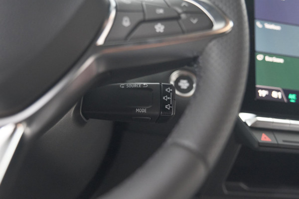 Renault Captur 1.6 E-Tech full hybrid 145 Techno | Adaptieve Cruise Control | Camera | Dodehoekdetectie | Apple Carplay | 18 Inch Lichtmetalen Velgen
