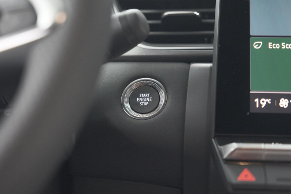 Renault Captur 1.6 E-Tech full hybrid 145 Techno | Adaptieve Cruise Control | Camera | Dodehoekdetectie | Apple Carplay | 18 Inch Lichtmetalen Velgen
