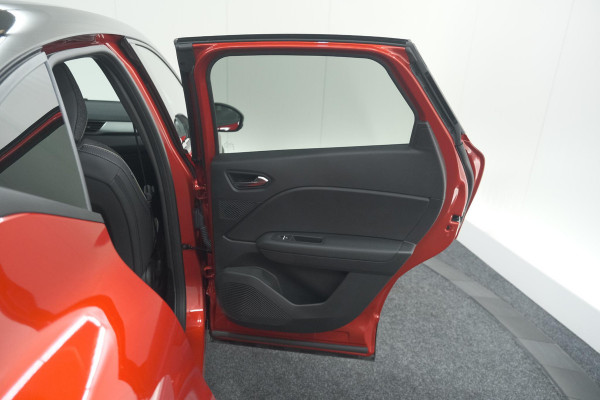 Renault Captur 1.6 E-Tech full hybrid 145 Techno | Adaptieve Cruise Control | Camera | Dodehoekdetectie | Apple Carplay | 18 Inch Lichtmetalen Velgen
