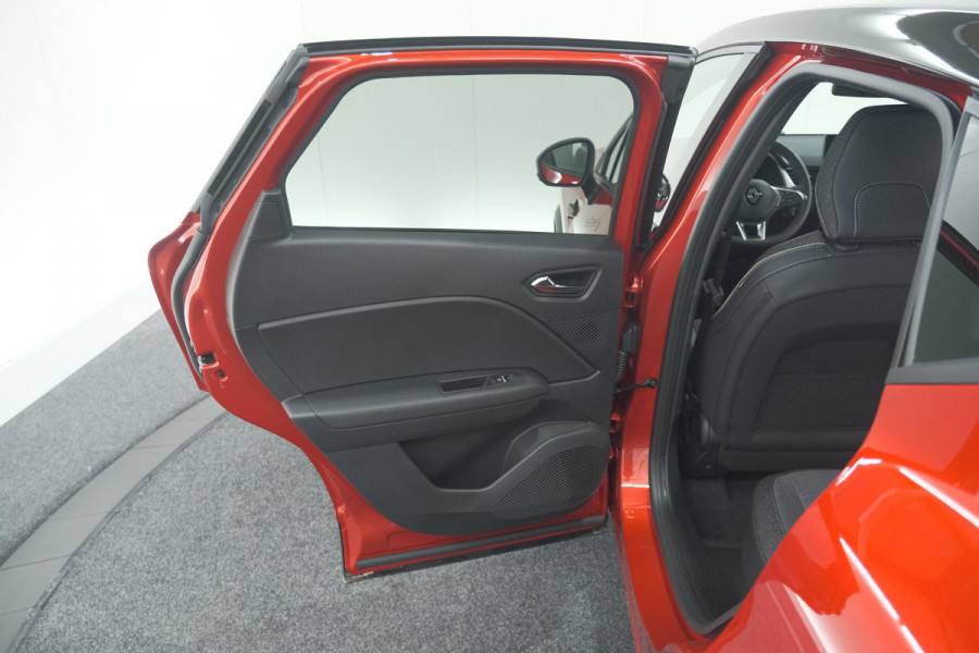 Renault Captur 1.6 E-Tech full hybrid 145 Techno | Adaptieve Cruise Control | Camera | Dodehoekdetectie | Apple Carplay | 18 Inch Lichtmetalen Velgen