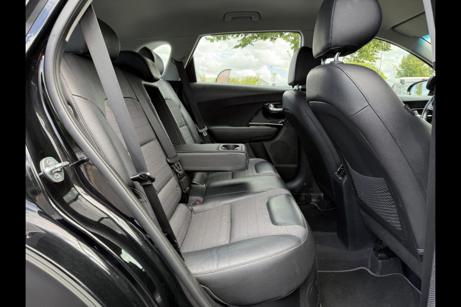 Kia Niro 1.6 GDi Hybrid ExecutiveLine 2e Eigenaar,Dealer Onderhouden,Navi,Leder,Camera,Clima,Cruise,Pdc V+A,Lm velgen,Apk tot 02-2027