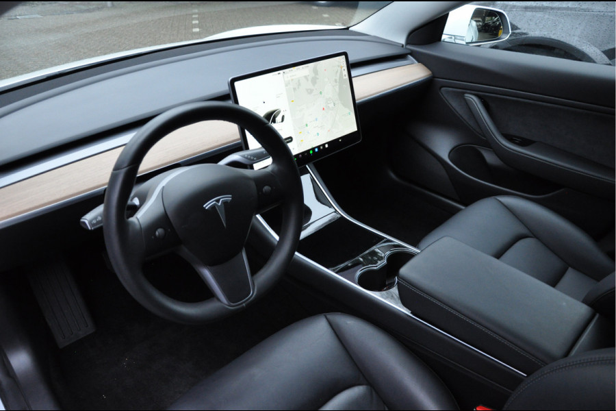 Tesla Model 3 Standard RWD Plus 60 kWh