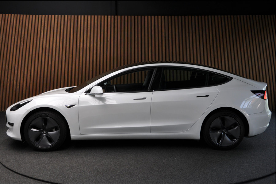 Tesla Model 3 Standard RWD Plus 60 kWh