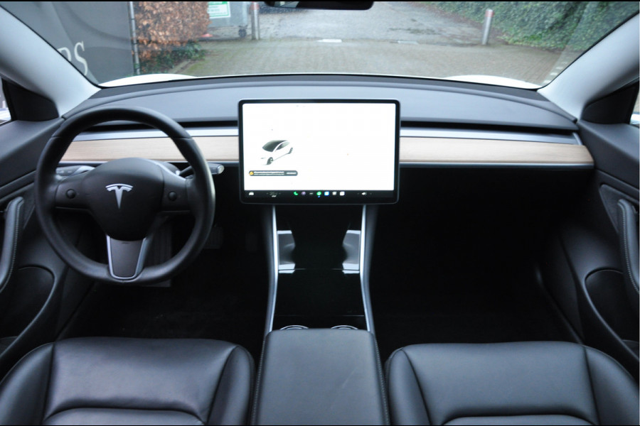 Tesla Model 3 Standard RWD Plus 60 kWh